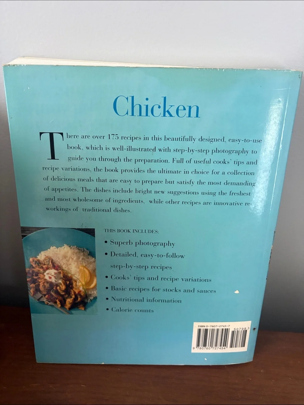 Chicken Cookbook by - Fiona Biggs